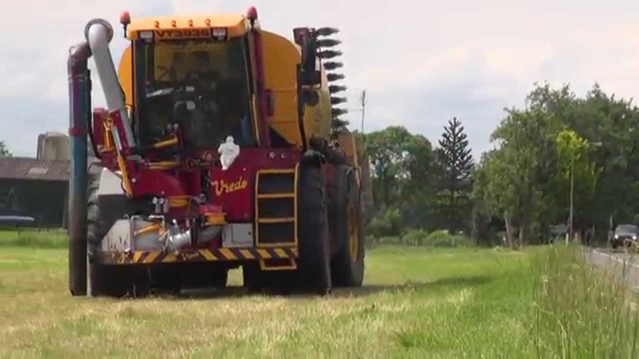 bemester op grasland 2014 | Vredo VT 3936 Slurry Injector |Firma Beekman Vaassen (G&uuml;lle ausbringen)