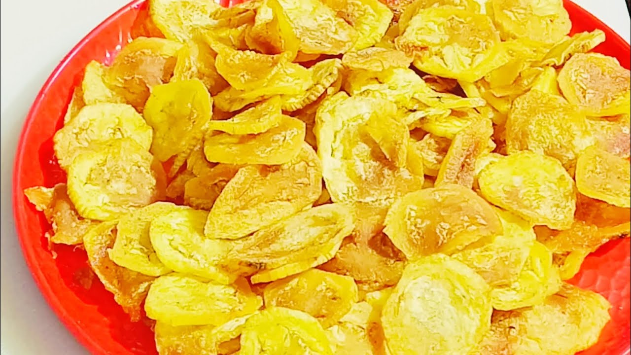 सिर्फ 5 मिनट में क्रिस्पी केले के चिप्स 😋 | चाय के साथ झटपट बनने वाला स्नैक #shorts