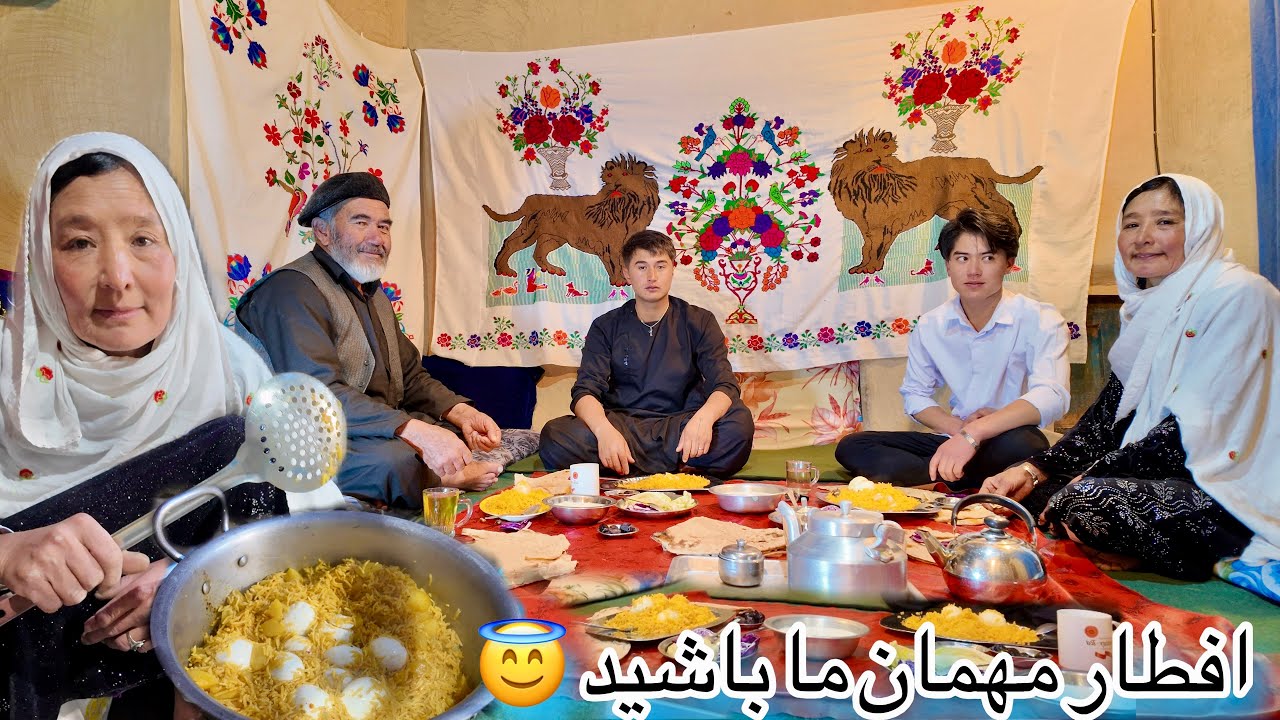 بریانی تخم مرغ داریم برای افطار امشب 😋