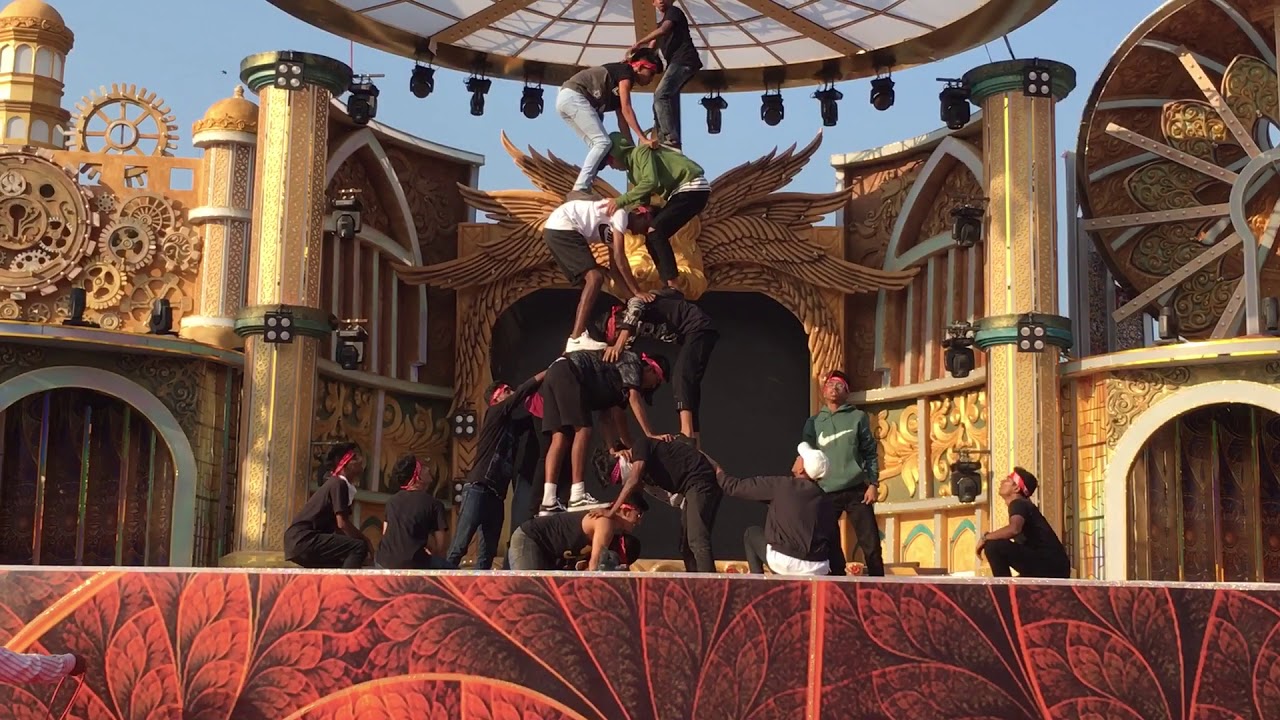 x1x crew# rehearsal time video #ita awards 2017