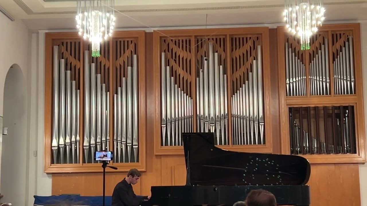 Haydn Piano Sonata No.62 Soso Ninikelashvili