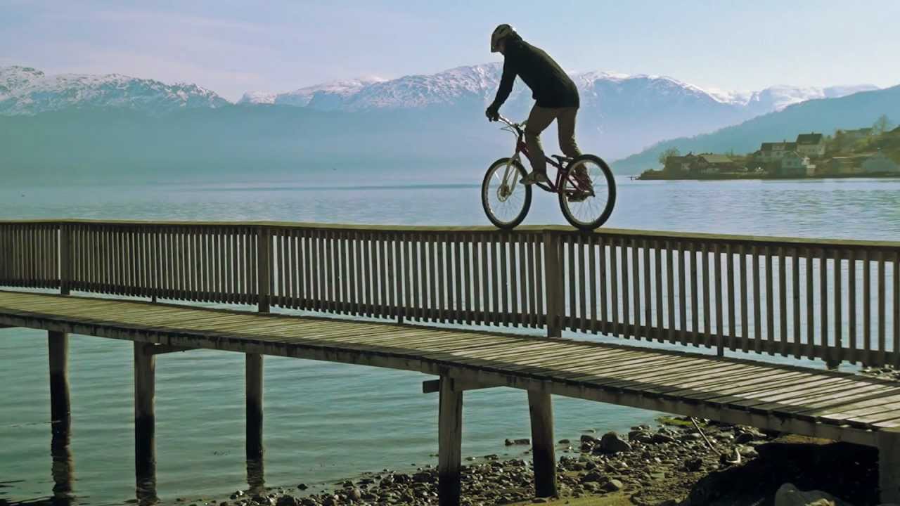 TRA back to 2001 / street trial