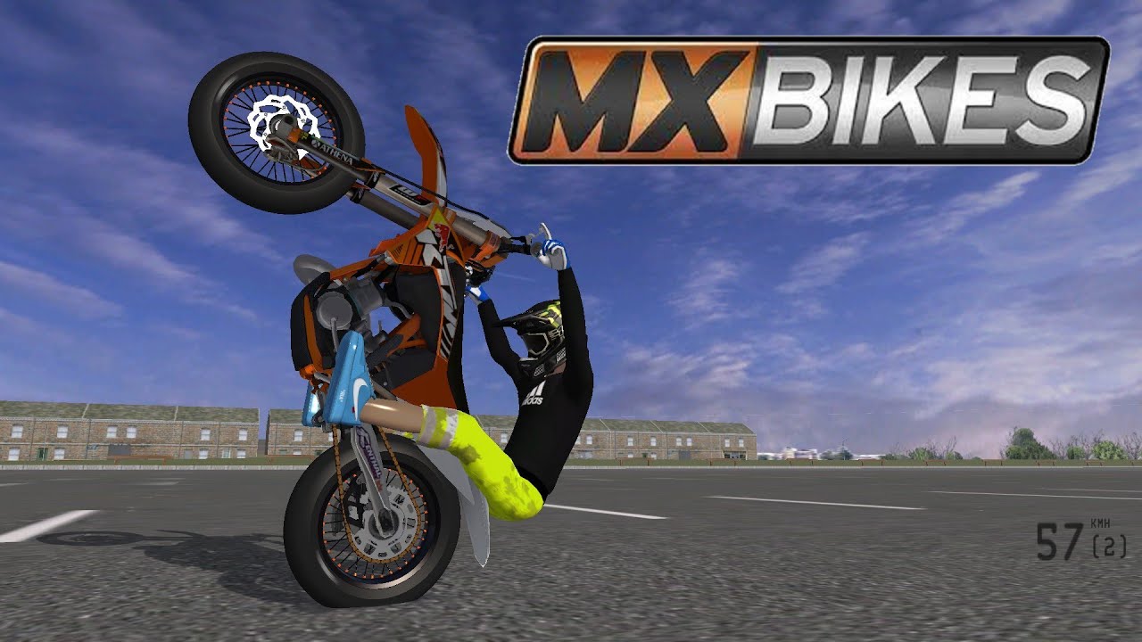 MX bikes-KTM 2013 125cc and honda monkey wheelies!!