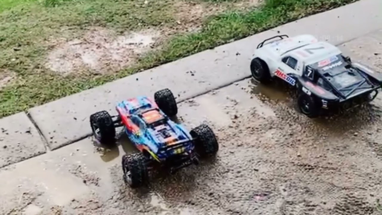 Rustler 4x4 VXL VS Slash 4x4 VXL ..Car slams wall sending tire mid air