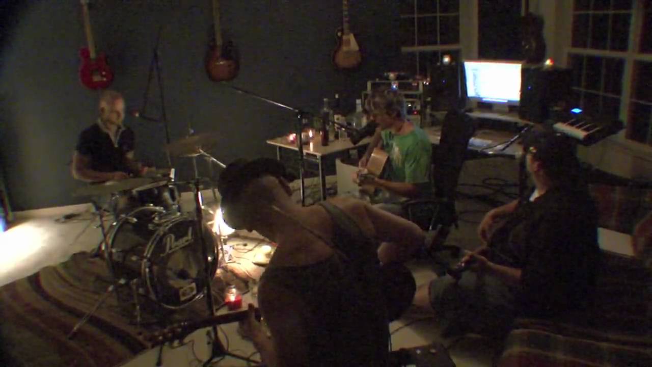 LONGREEF Live in the basement - Can't Live Without
