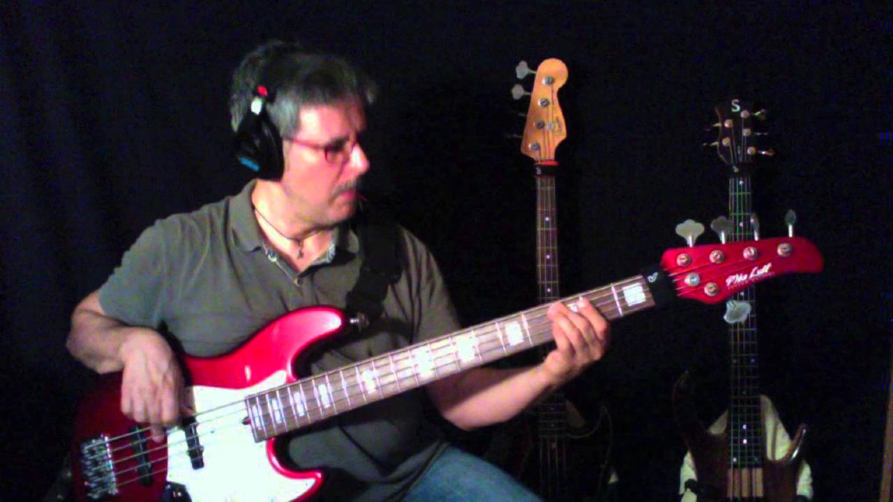 Love Never Felt So Good by Michael Jackson & Justin Timberlake ( personal bass cover )