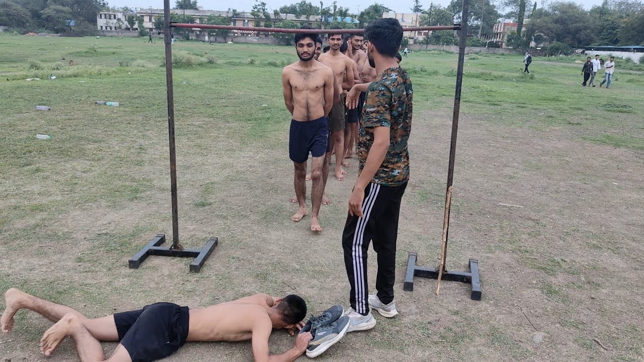 BHAI ki hight kam hone par bhai bahut dukhi 😭#video #viralvideos #shorts #subscribe #explorepage