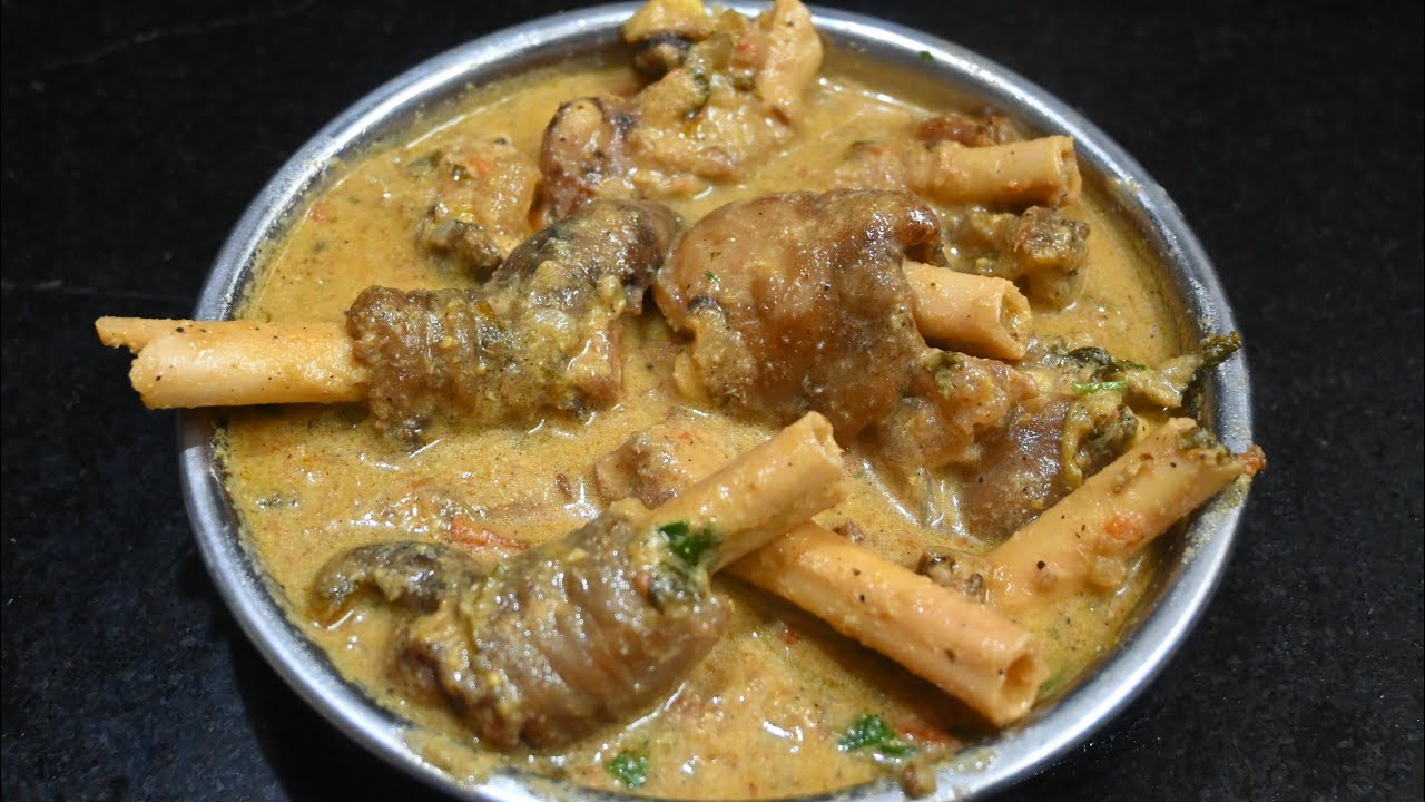 பாய் வீட்டு ஆட்டுக்கால் பாயா | Aatu kaal Paya | Mutton Paya Recipe in Tamil | Goat Leg curry soup .
