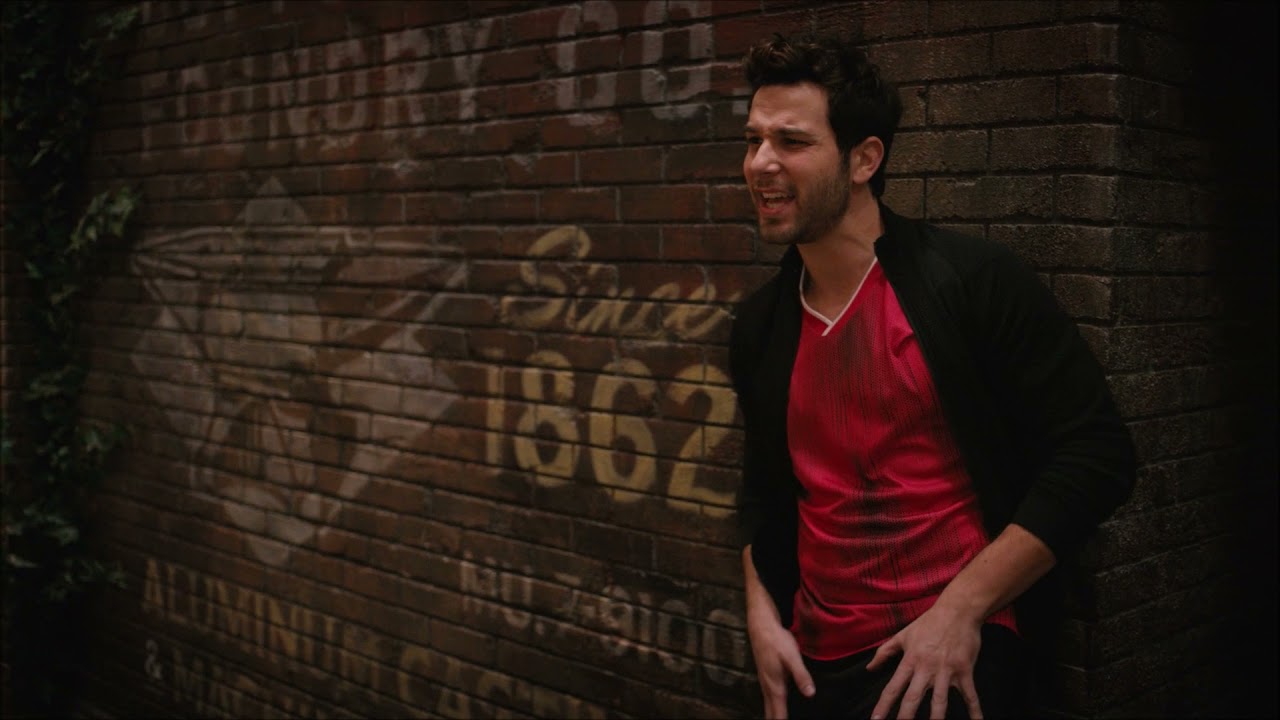 Zoey's Extraordinary Playlist - New York State Of Mind [HD Full Performance]