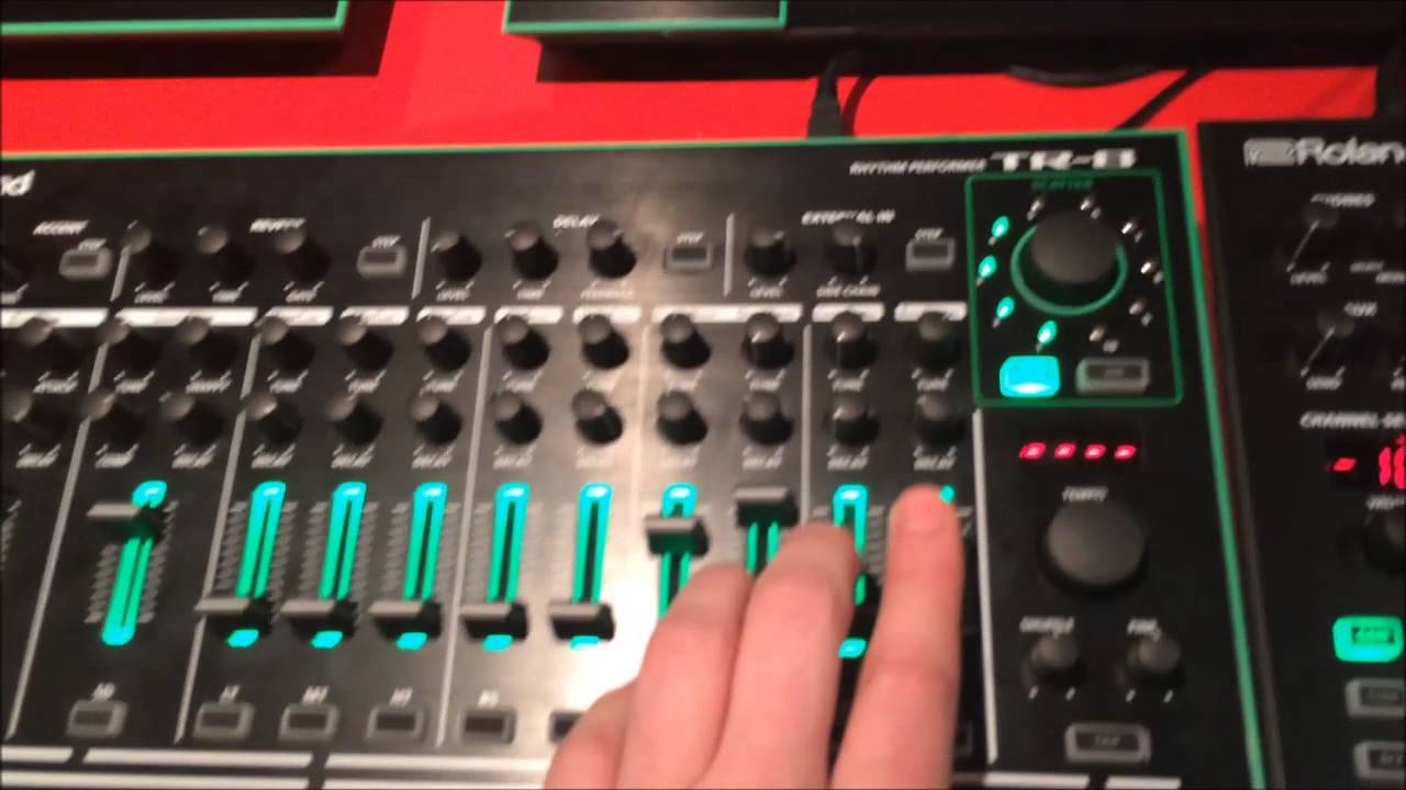 Roland Aira TR-8, MX-1, System-1 & TB-3: First Jam!