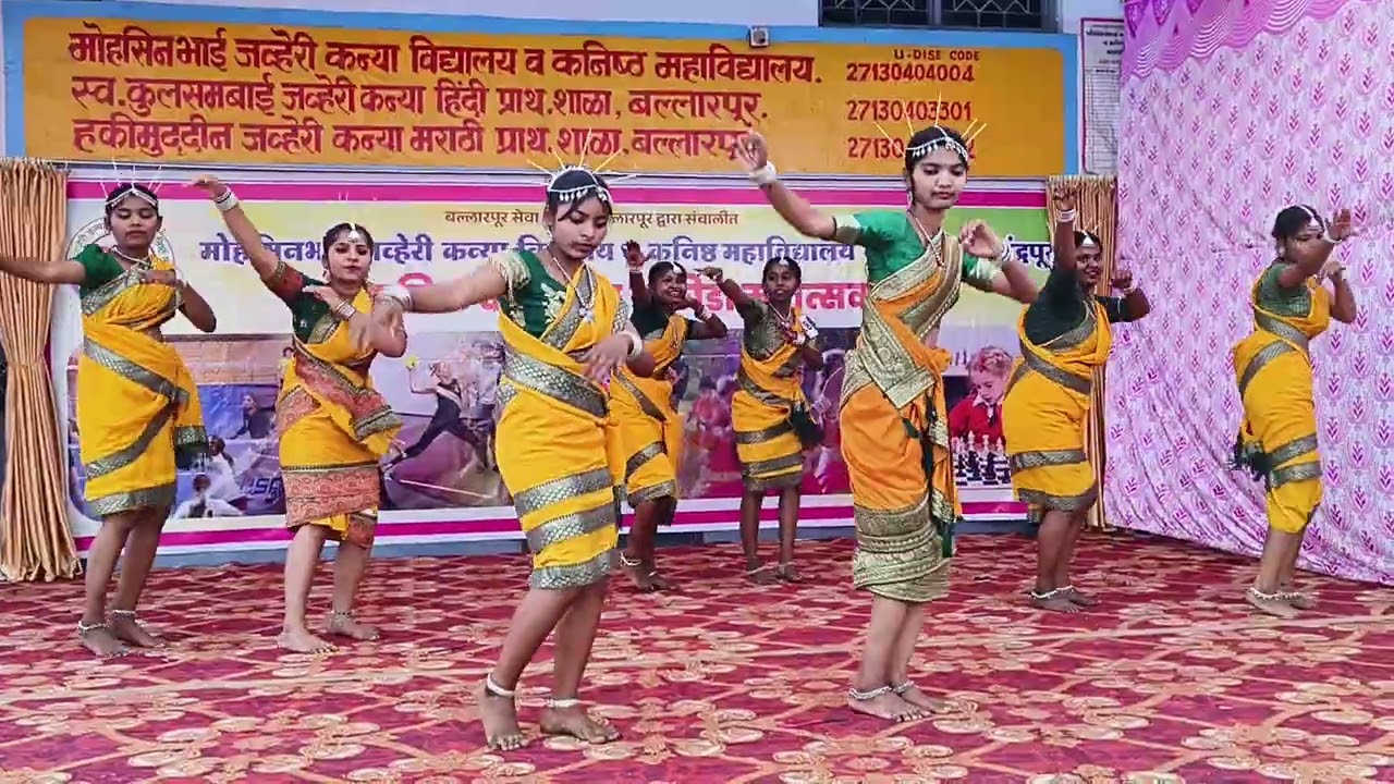 Class 12th Science Gondi Song Dance Performance 