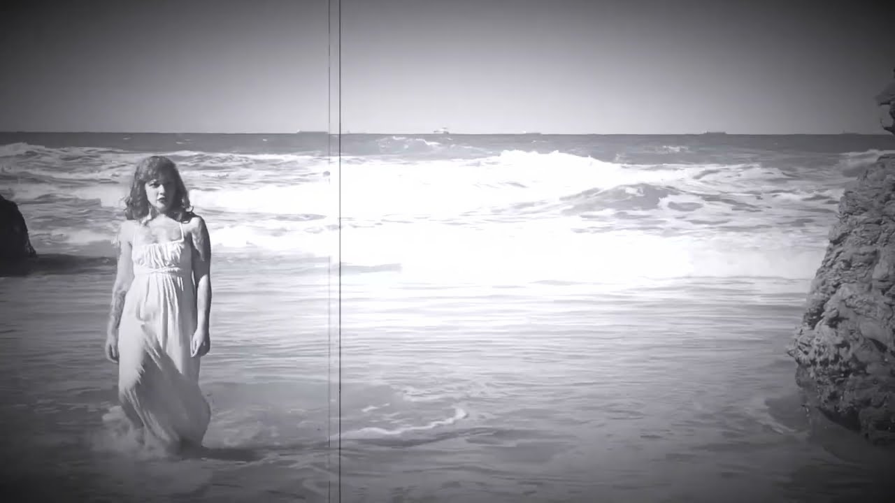 Venus Aphrodite - Drown