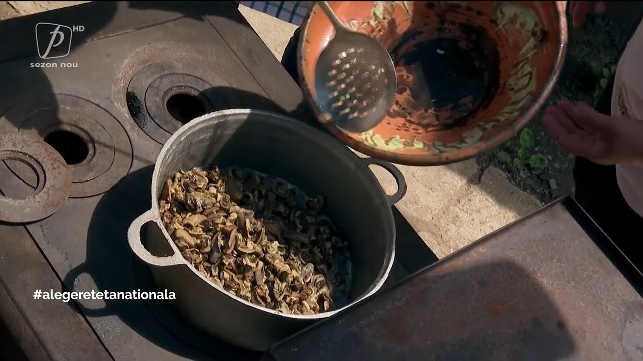 MÂNCARE DE MELCI - REȚETĂ DE LA DUNĂRE. BUCĂTARI DANA ȘI VALI SCLIPCEA DIN DOLJ