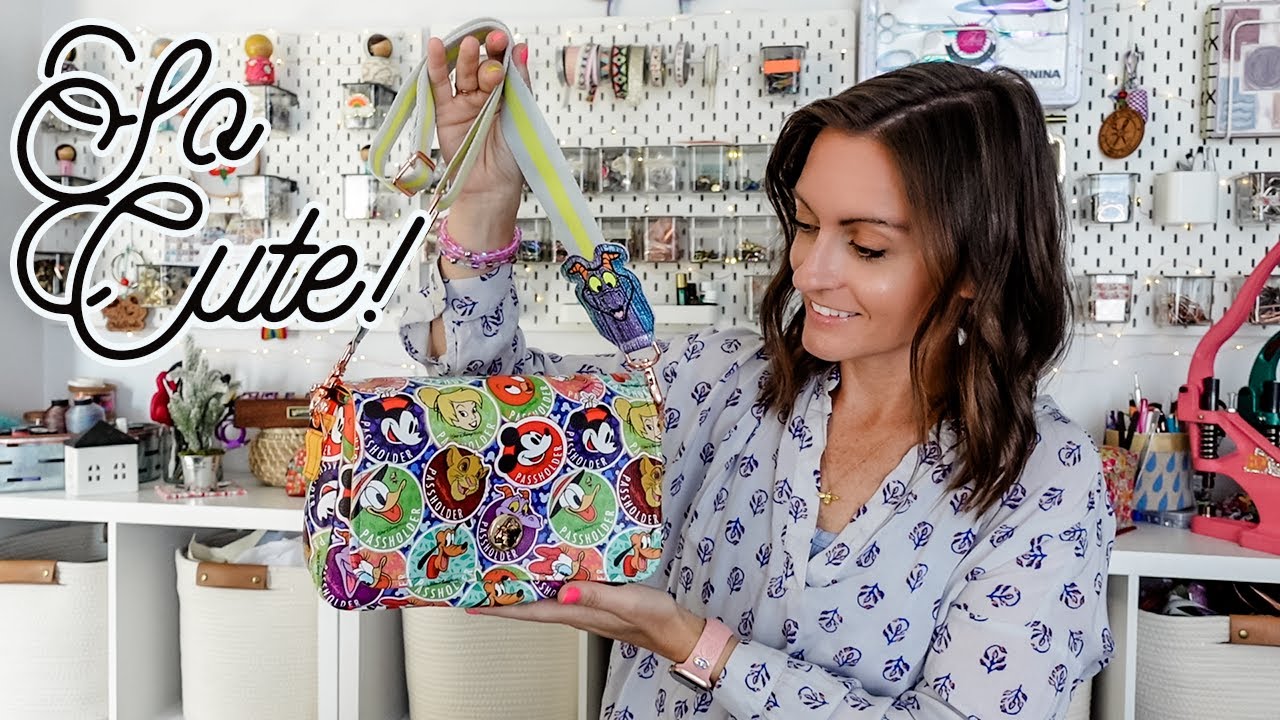 Adorable Small Crossbody You’ll Want To Make Again And Again! Let’s Make The Carrie - Sallie Tomato!