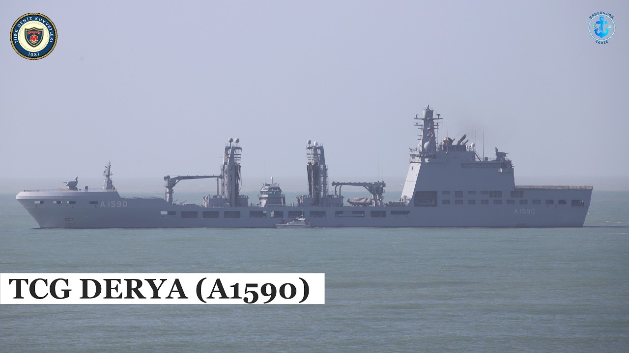 TCG DERYA (A1590) saliendo de la base naval de Rota