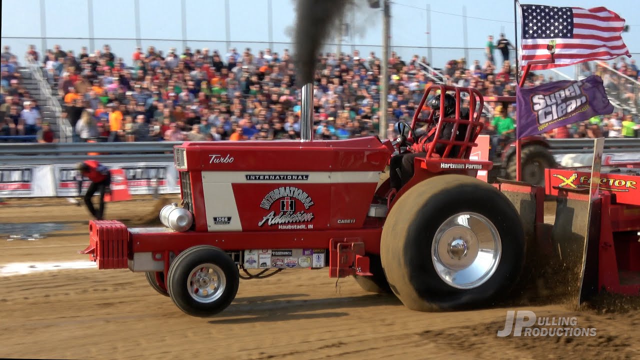 Tractor Pulling 2021: Limited Pro Stocks pulling at the America's Pull in Henry, IL