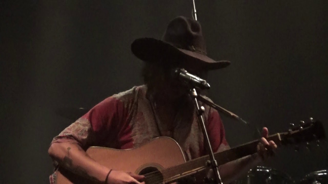 Aaron BROOKS - Pain is what changes us (Pagney-Derri&egrave;re-Barine 2019)