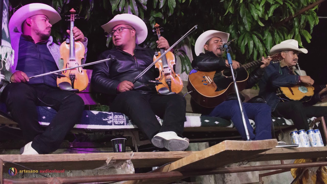 CACHO dedica una poesía a migrantes en la TOPADA