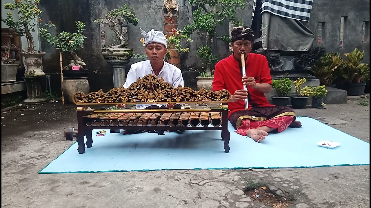 jangan pandang dari segi nilae seninya,,