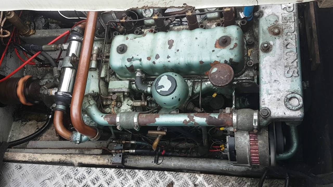 Perkins 4108 with Borg Warner gearbox boat engine
