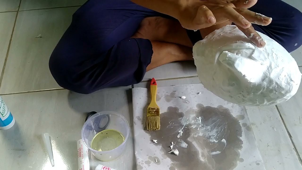 Membuat cetakan topeng