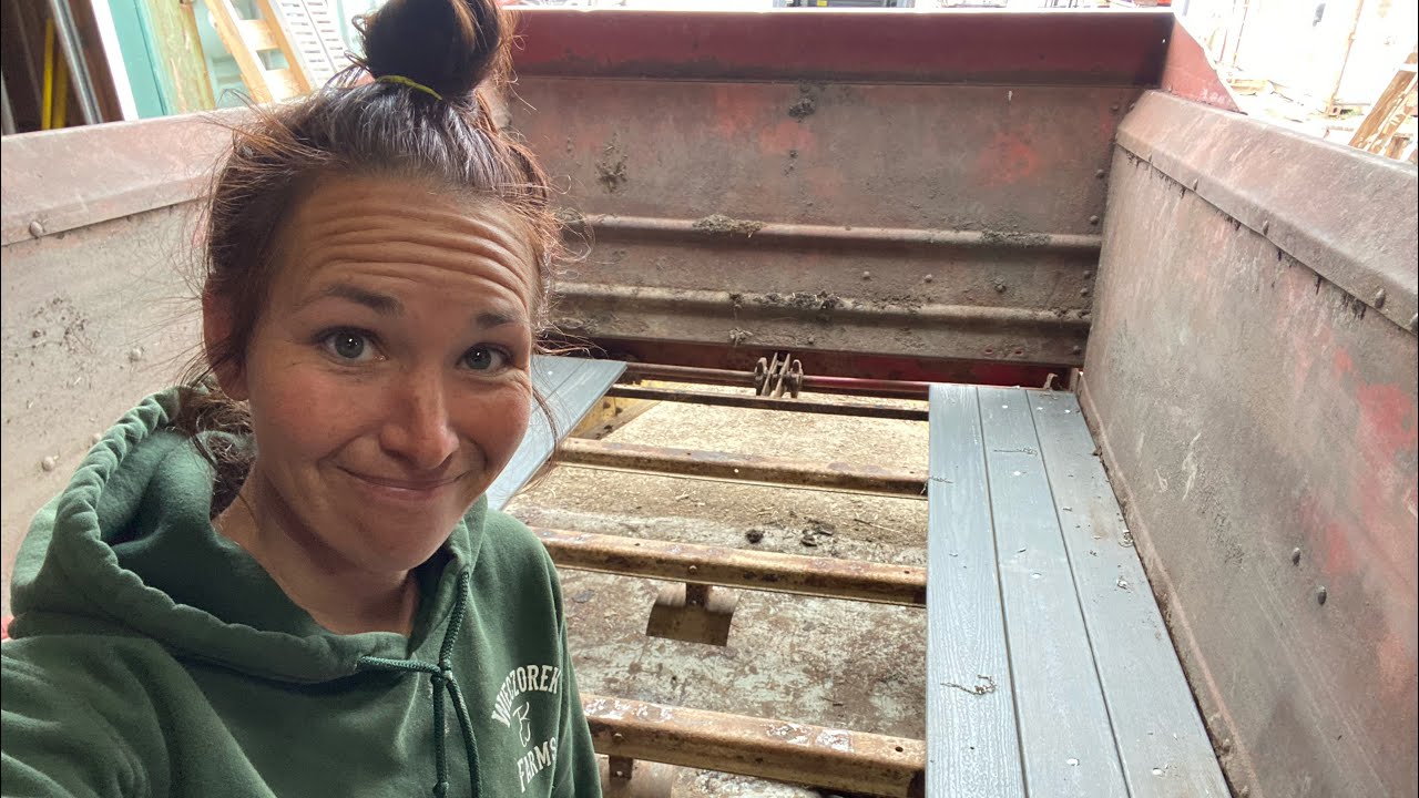 some manure fun ... or not?! 💩… replacing floor in a New Holland Spreader