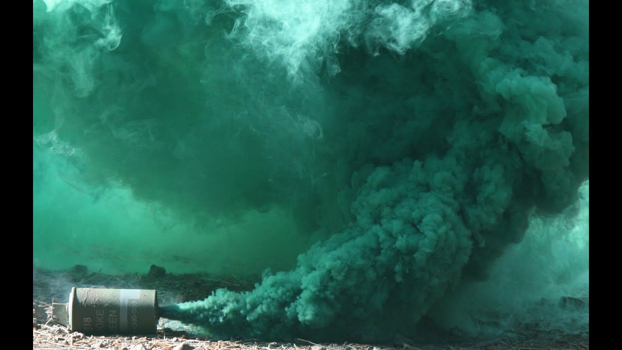 Which Smoke Grenade is the Best? LIVE TEST (Desert,Mammoth,Pull Ring Grenade,Never Ending,PB-200)