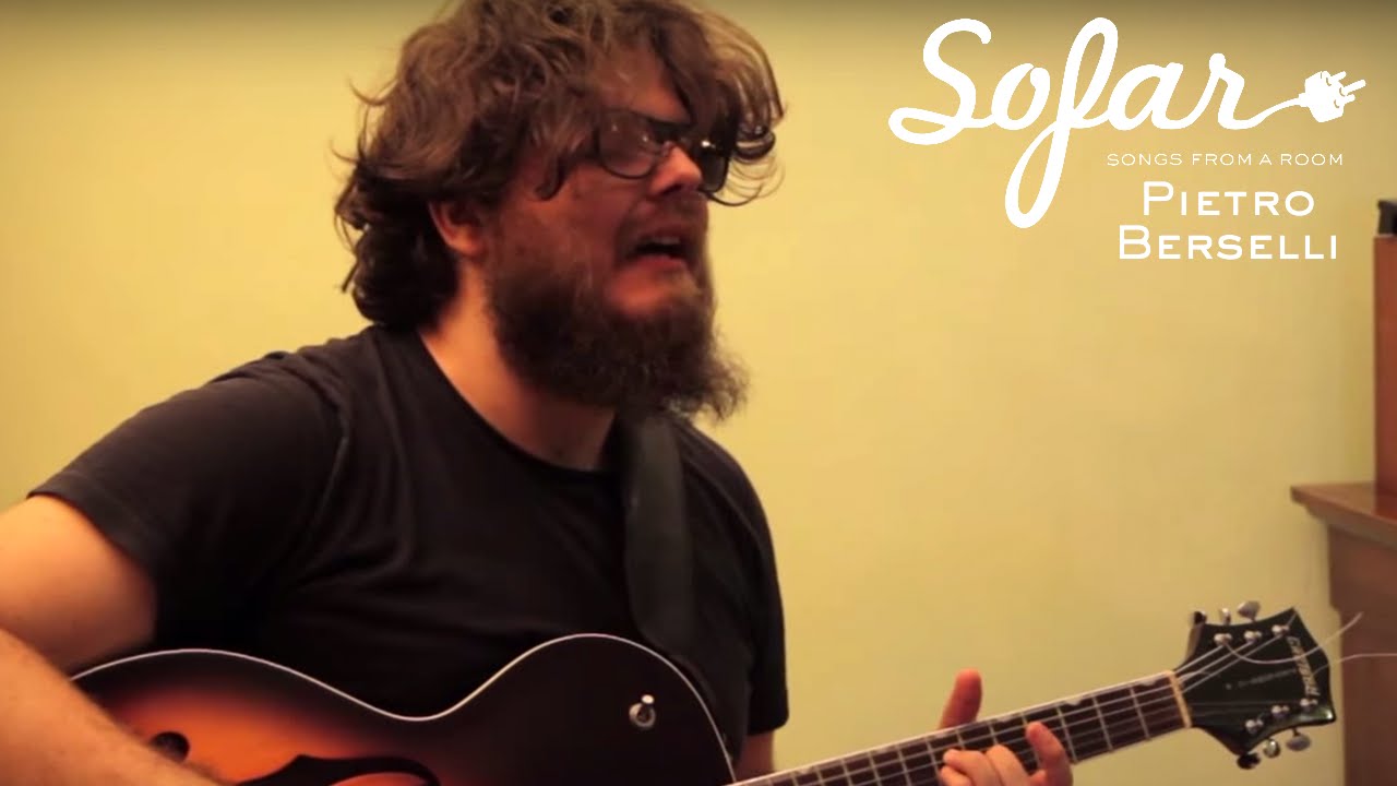 Pietro Berselli - Quanti anni hai | Sofar Verona