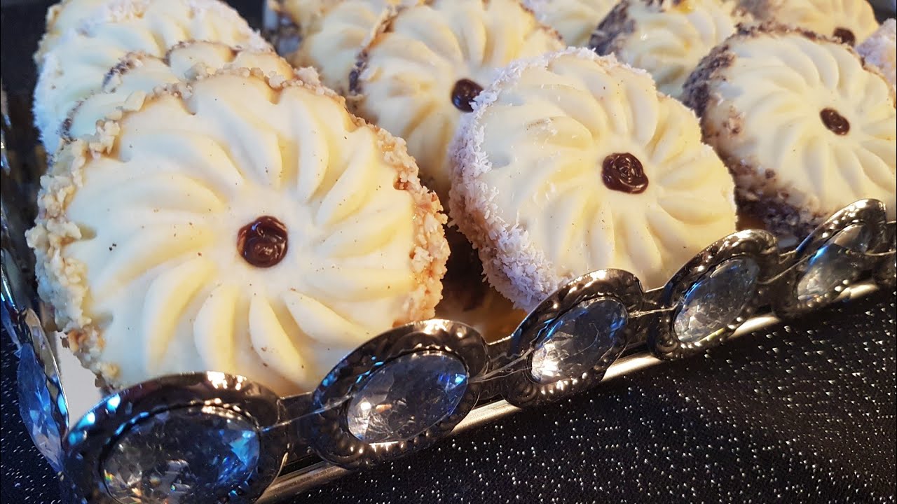 حلوة النشاء (مايزينة) تدوب في الفم وبمداق رااائع 👌 gâteau à la maïzena facile