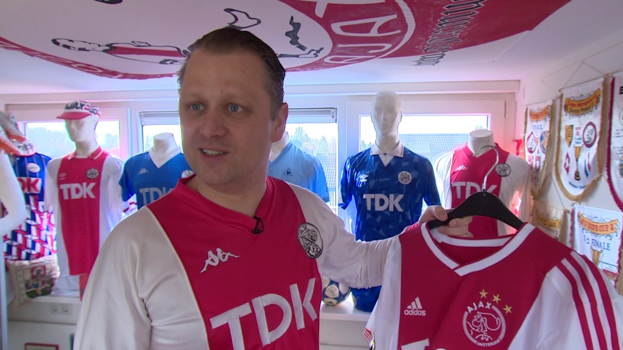Ajax museum oude Ajax shirts