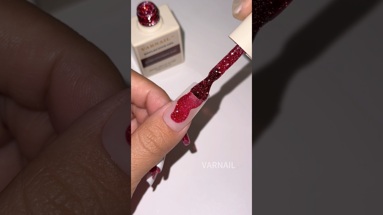 Obsessed? &hearts;️✨ Reflective Gel RG20 Bordeaux Red #nails #nailart