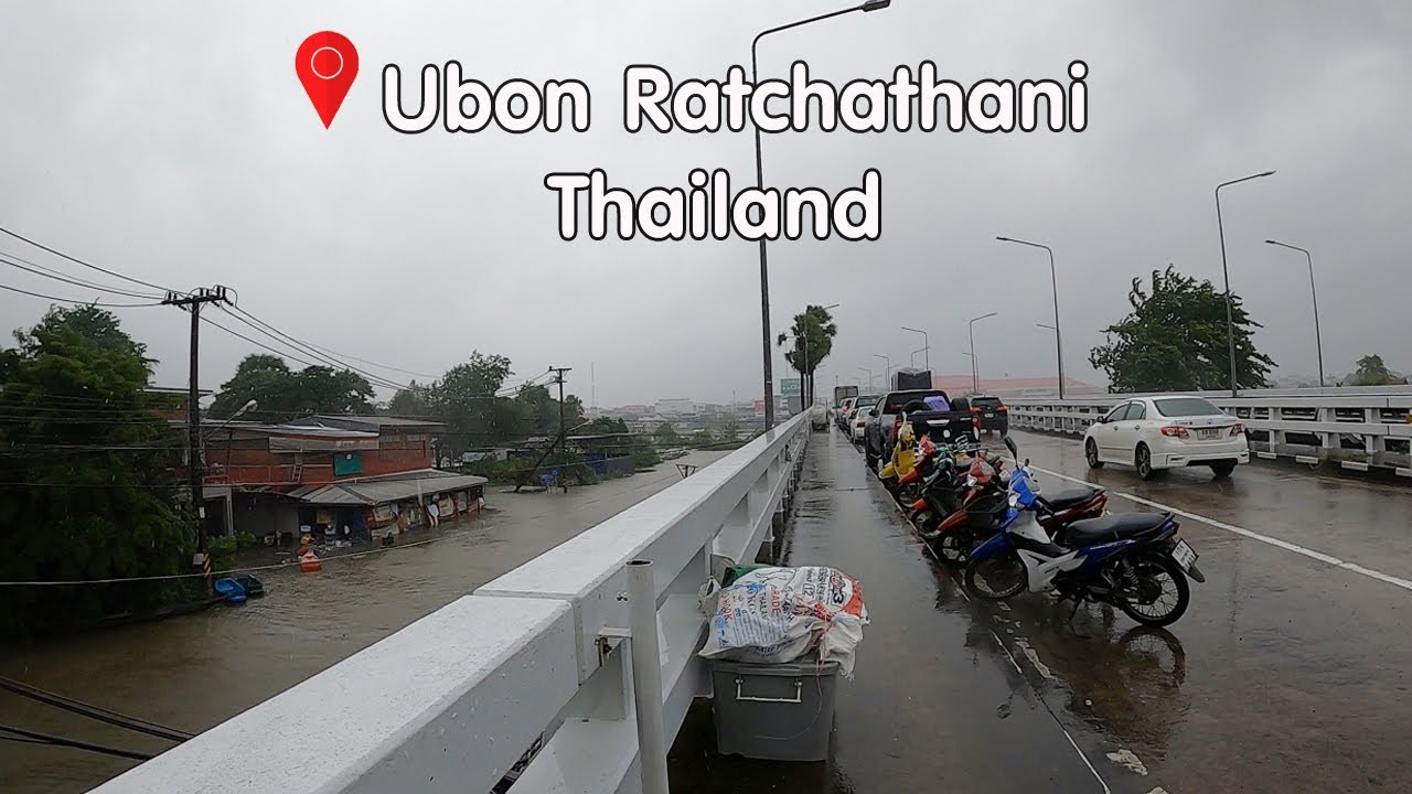 Walking in the rain in Ubon Ratchathani 2022 | thailandzone