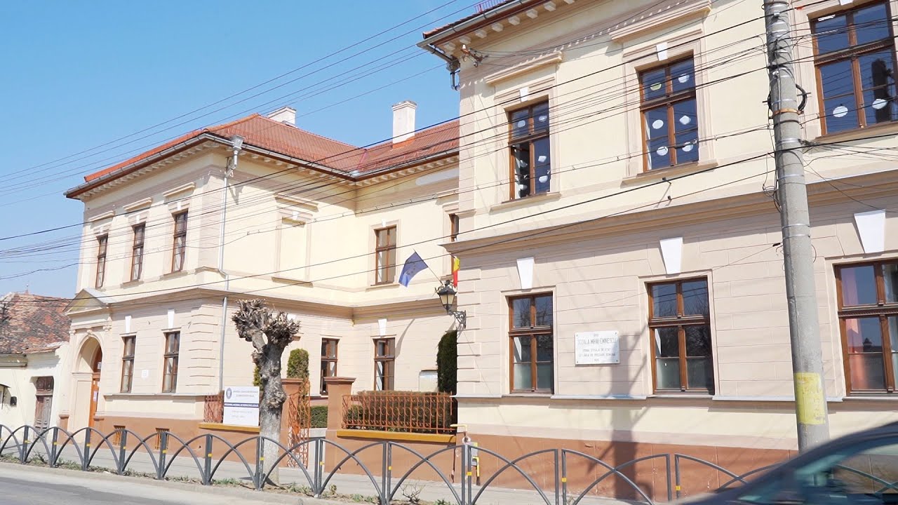 7 elevi ucraineni învață la Școala Gimnazială Mihai Eminescu | novatv.ro