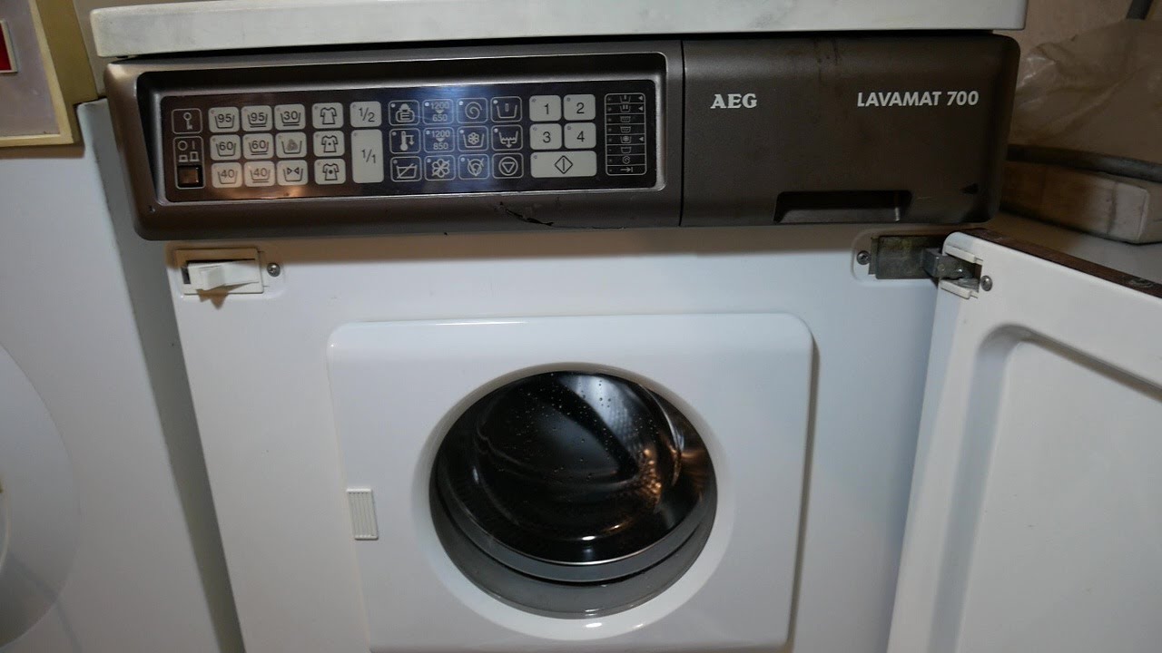 AEG Lavamat 700 - 
