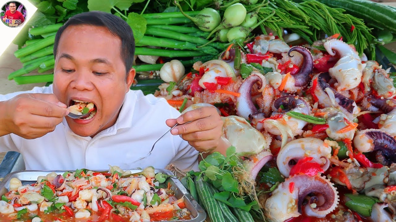 ยำมั่วหนวดหมึกใหญ่ สะไบนาง หอยนางรม เผ็ดตับแลบ