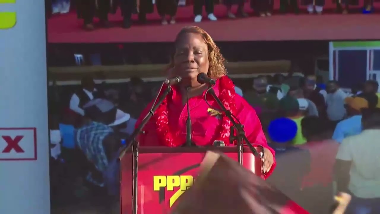 Sherry James speaks at the PPP/C Wismar public meeting