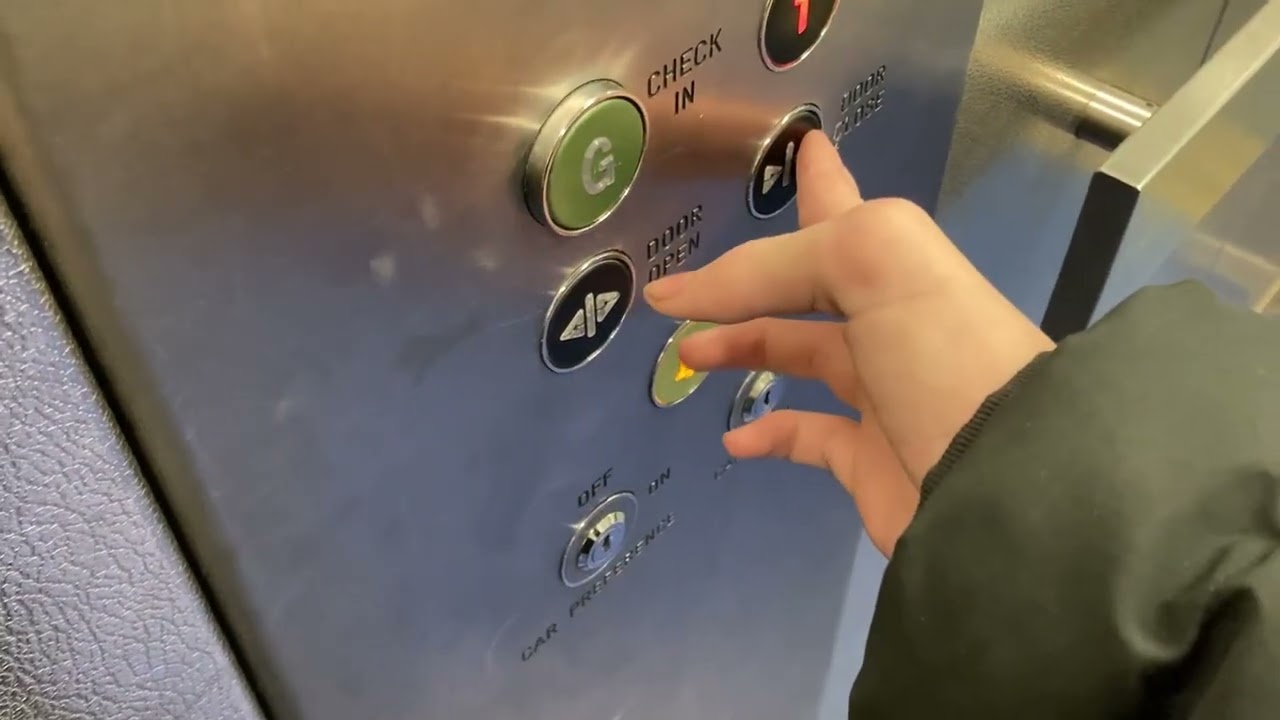 Digital Advanced Hydraulic Lift (Luton Airport)