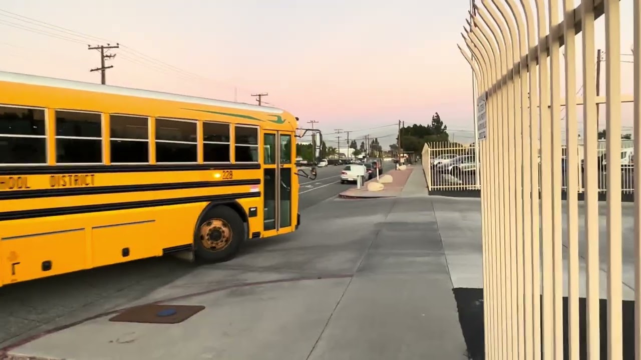 Bus 320 and Bus 320 in Rialto 