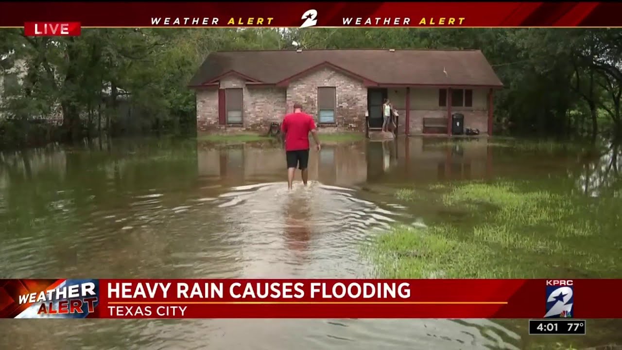 Heavy rain causes flooding in Texas City