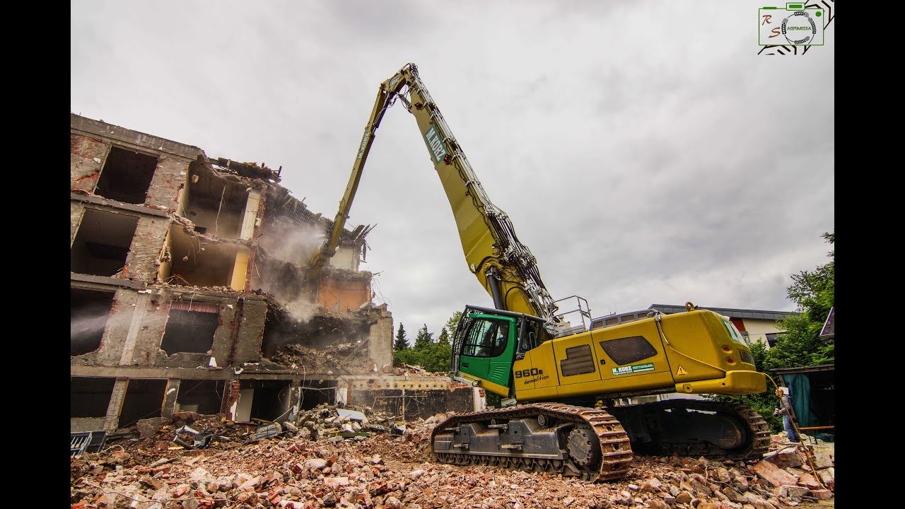 Liebherr R960 Demolition beim Abbruch/ Liebherr R920 Compact [M.Korz]