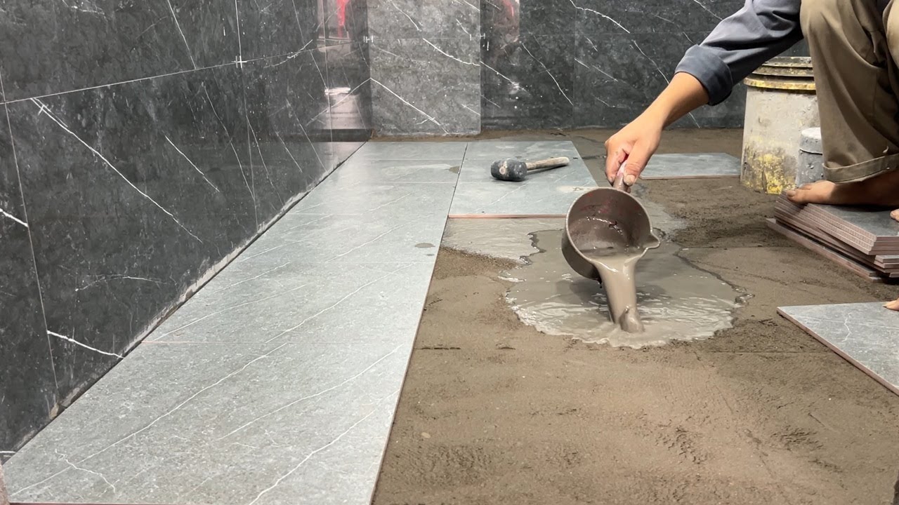 Complete Bathroom Floor With Ceramic Tiles / How To Tile a Small Bathroom Floor