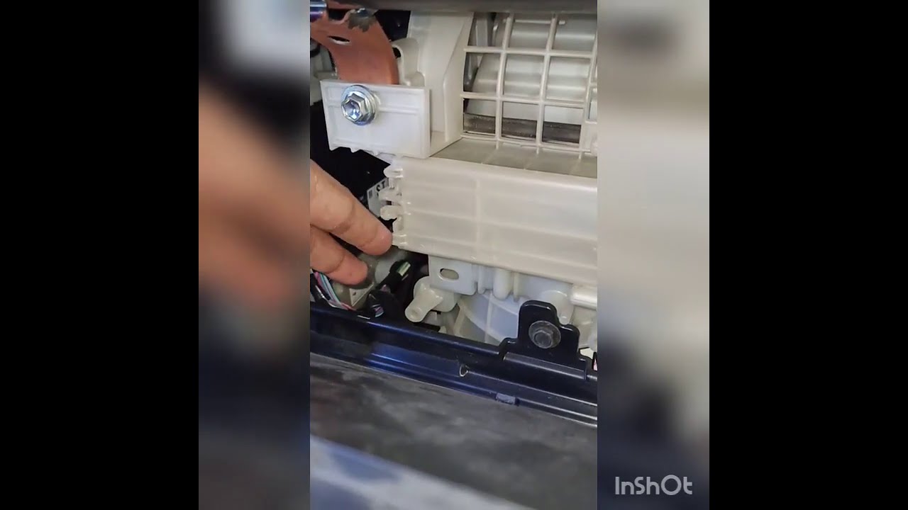 2020 Toyota Vellfire | aircond filter dan how to change cabin filter. #zkjoechannel