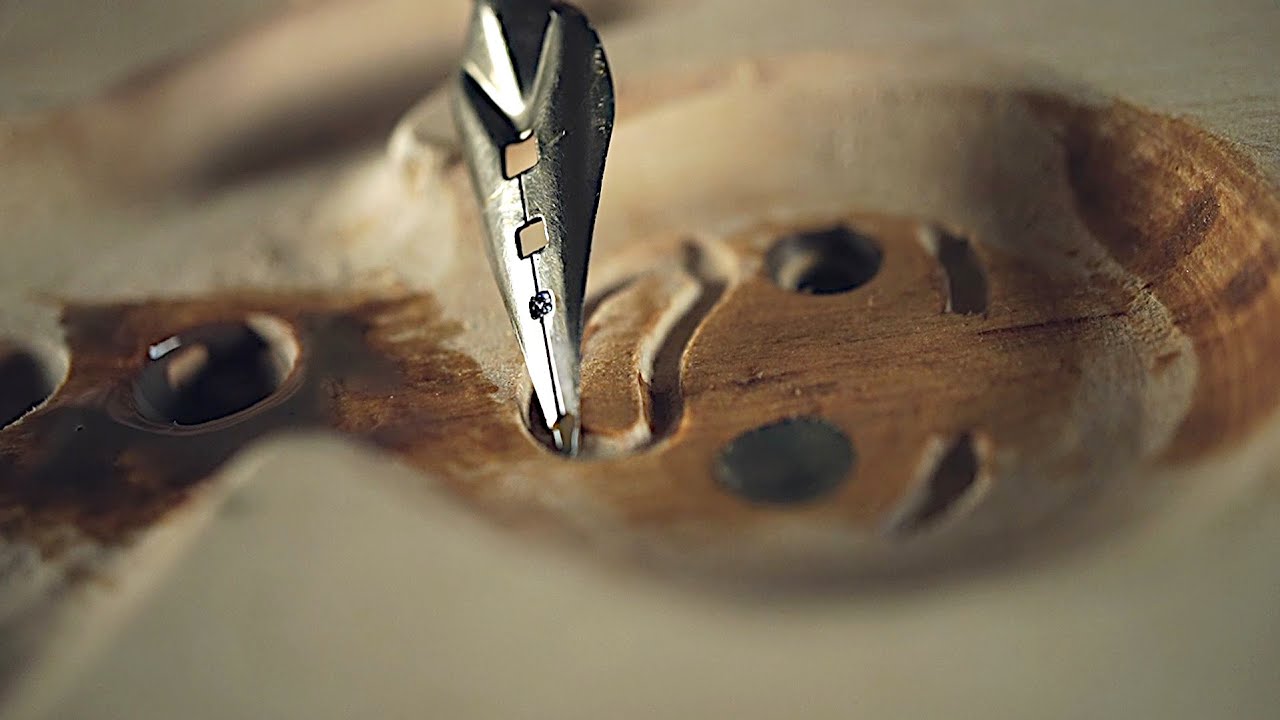 ASMR Painting wood with a  dip pen (light scratch)