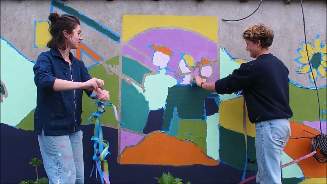 Réalisation d'une fresque sur-mesure pour un jardin extérieur - Les Coloristes