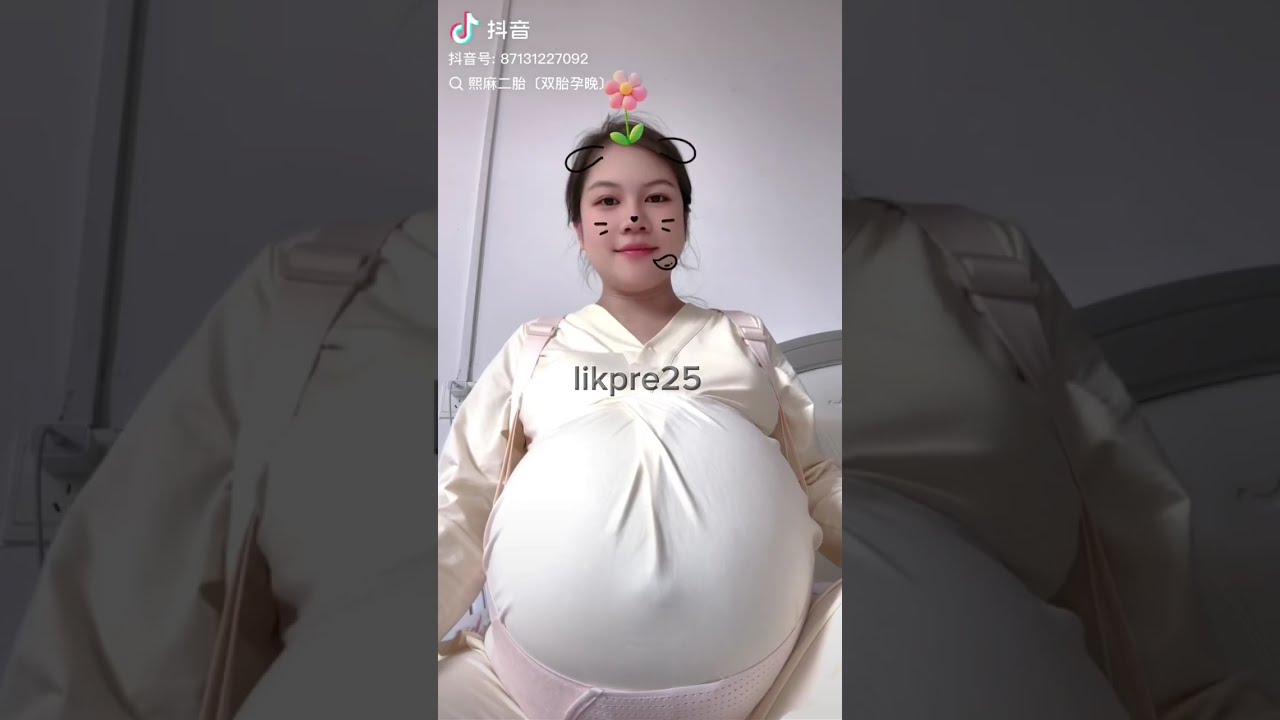 Pregnant twins belly big  progression
