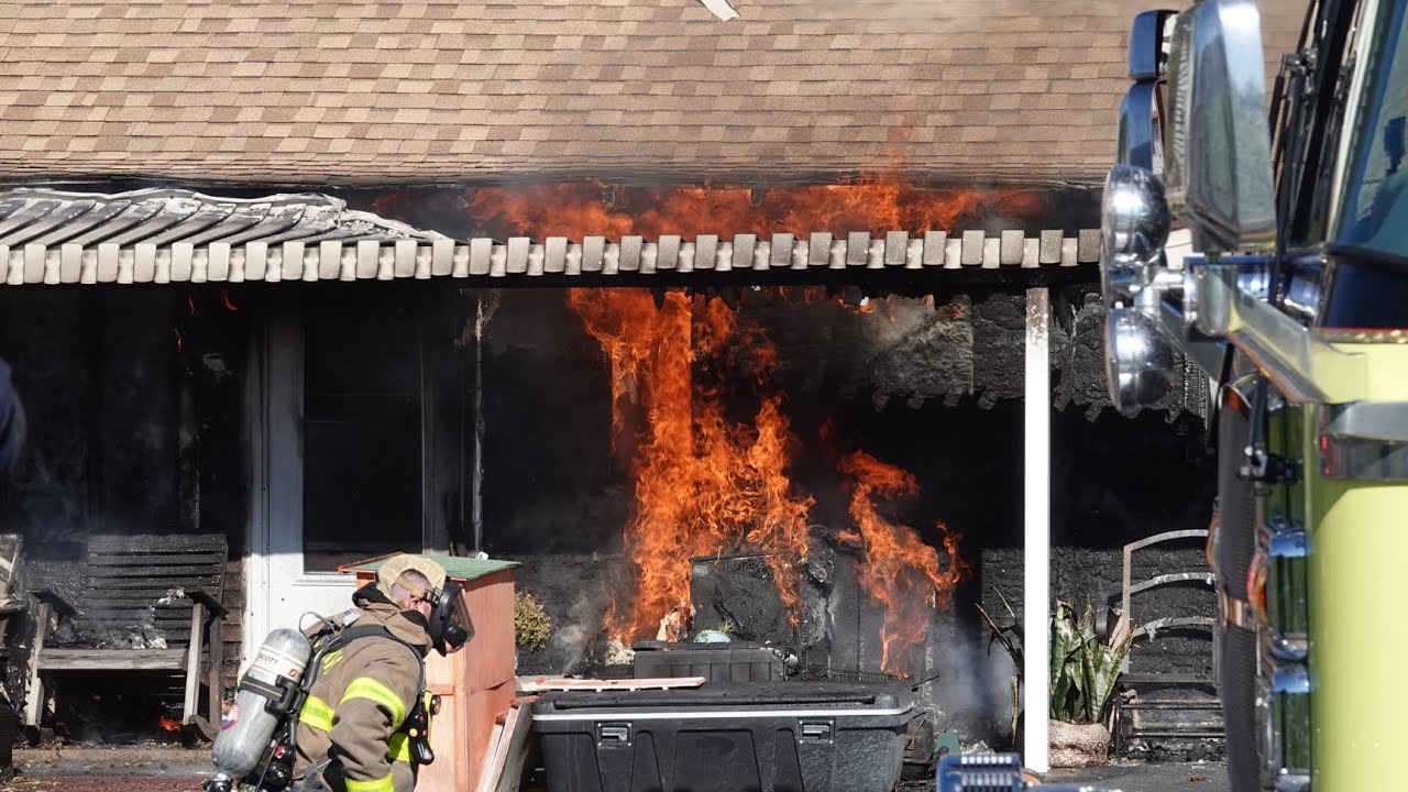 Birdsboro-Union Fire Department Working Structure Fire Response & Footage | W main St - Birdsboro