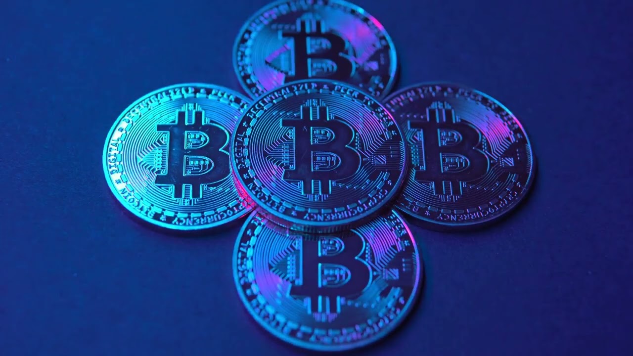 The Bitcoin Scaling Wars: Block Size Increase vs. Credit Layer Solutions