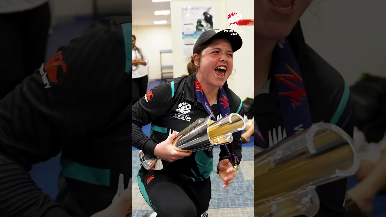 Celebrations in the 🇳🇿 dressing room 😍 #T20WorldCup #WhateverItTakes #SAvNZ