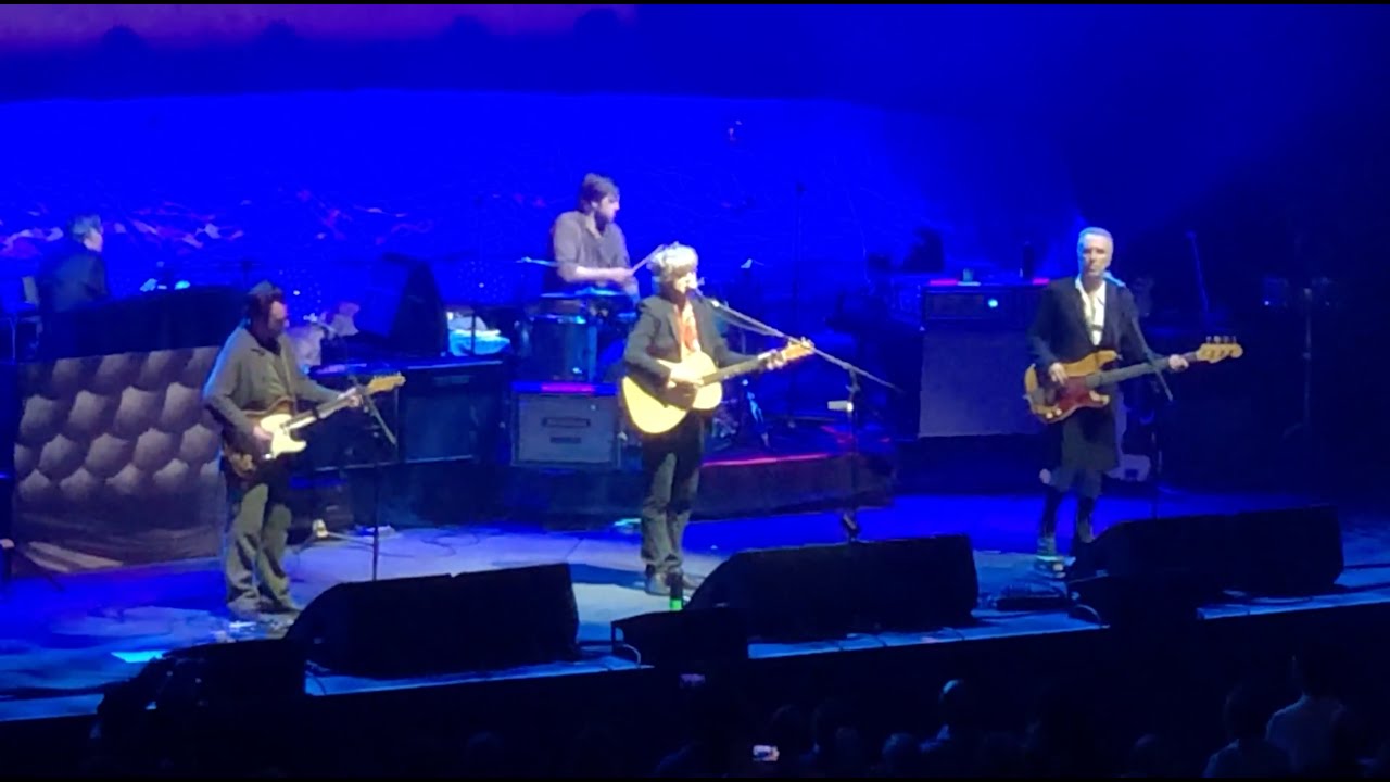 Crowded House Live - Heroes / Better Be Home Soon