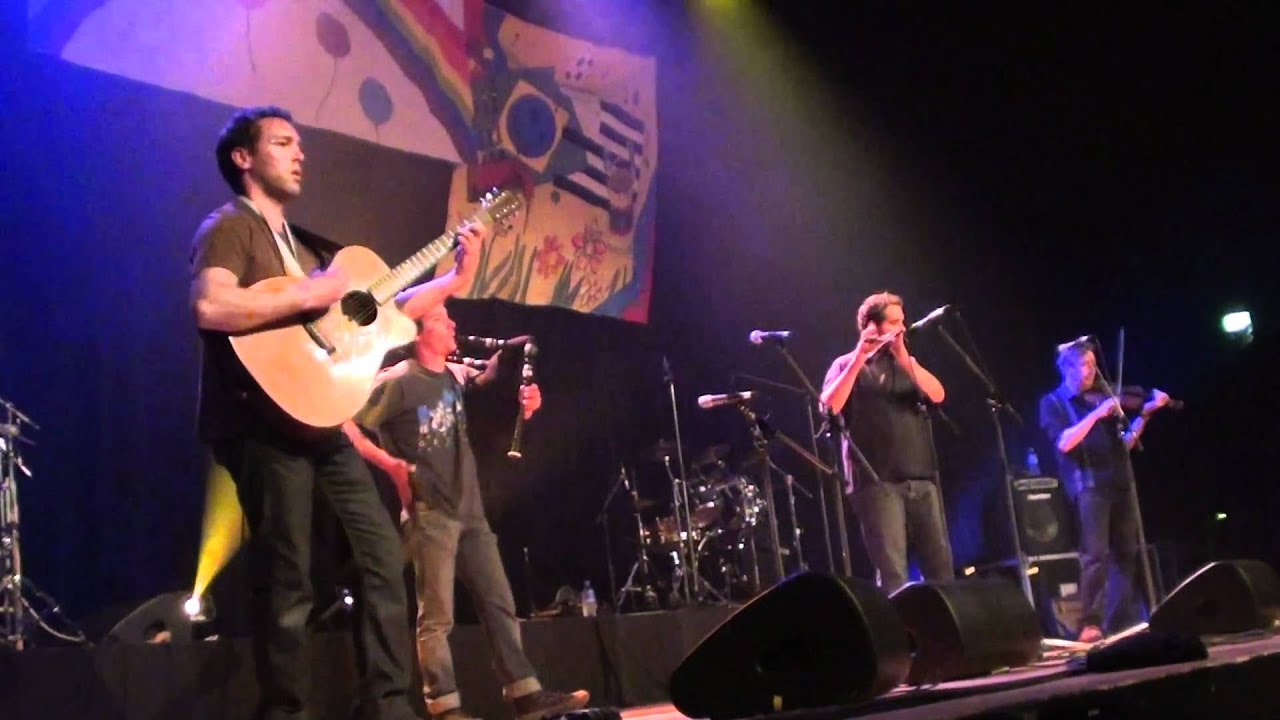 Pevar Den fest-noz d'Antonio